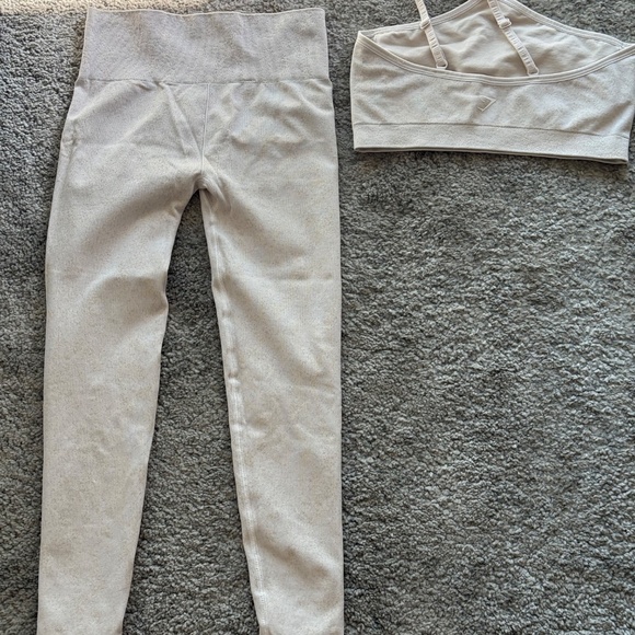 Gymshark pink set - Picture 2 of 2